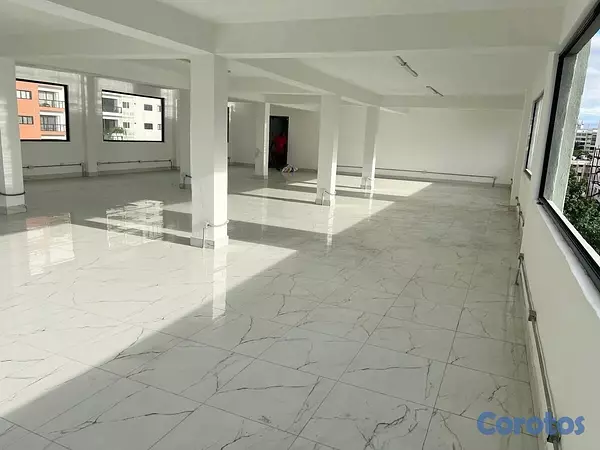 oficinas y locales comerciales - Alquiler local en Bella Vista  4