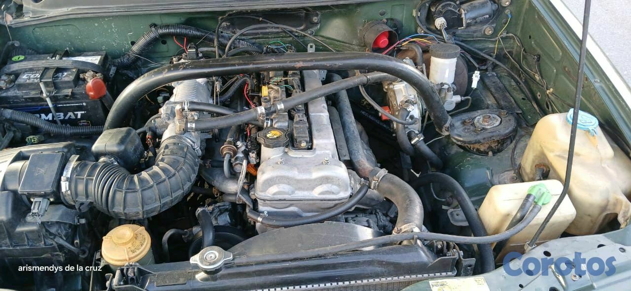 jeepetas y camionetas - chevolet tracker 2002 4