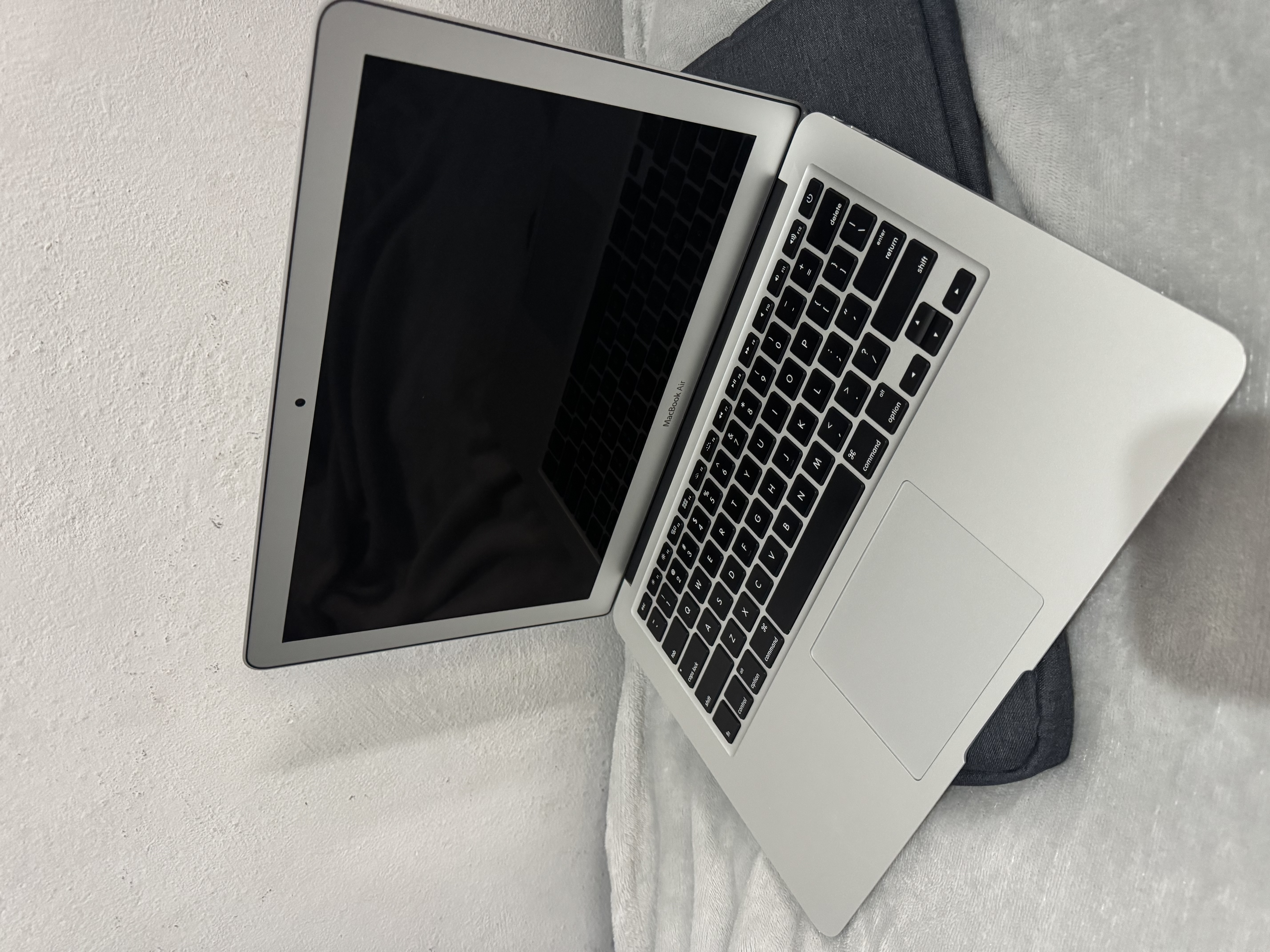 computadoras y laptops - MacBook Air 2017 3