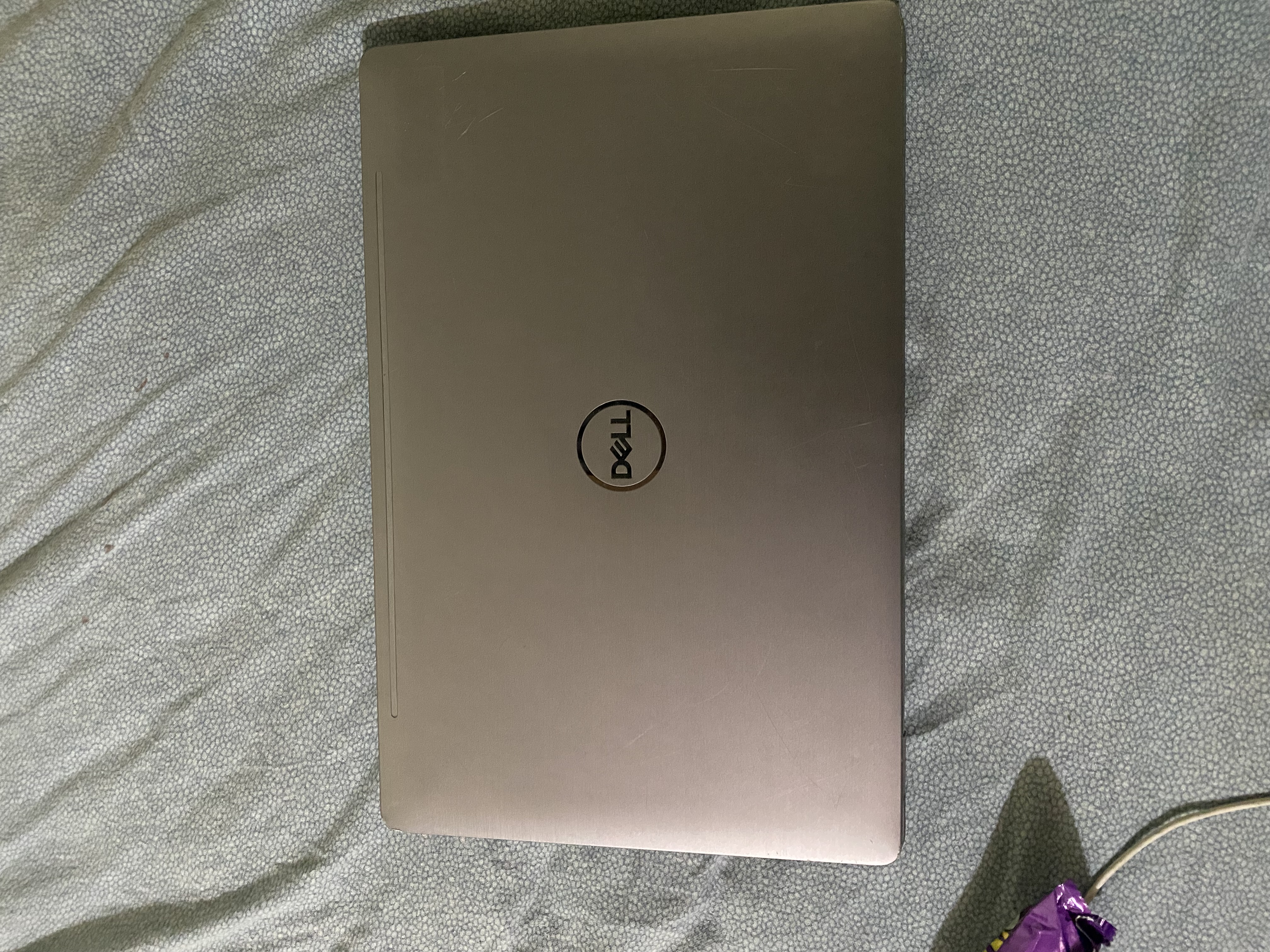 computadoras y laptops - Computadora como nueva solo 1 mes de uso  2