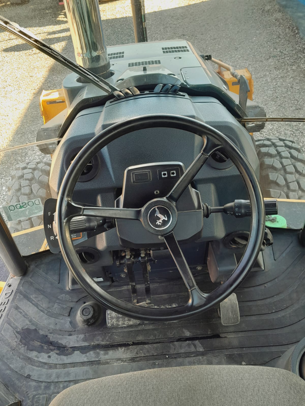camiones y vehiculos pesados - JOHN DEERE 410L AÑO 2018 1