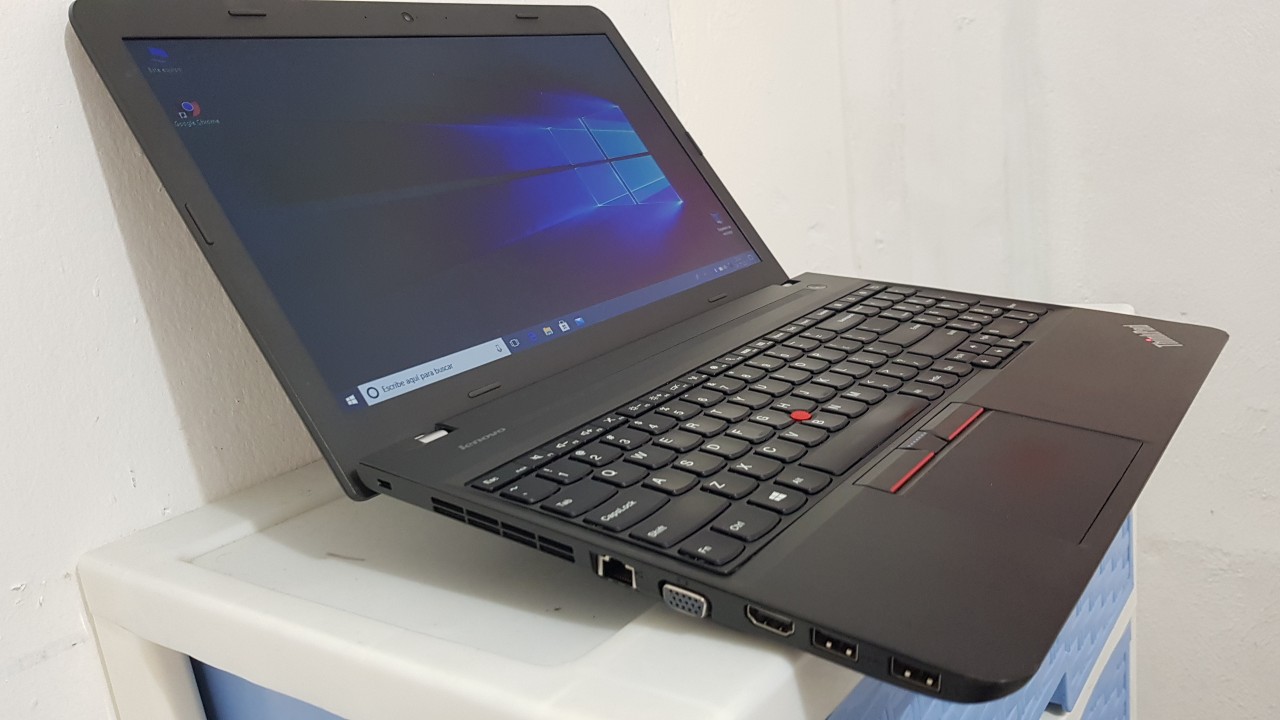 computadoras y laptops - Lenovo E560 17 Pulg Core i7 Ram 16gb SSD 512GB Video intel Y Aty Radeon R7 1