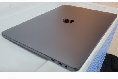 computadoras y laptops - Mac Retina 13.3 Pulg intel Core i7 Ram 16gb Disco SSD 512GB NEW 2018 1