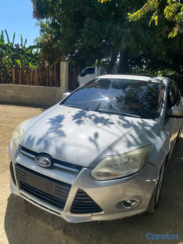 carros - Carro Ford Focus  10