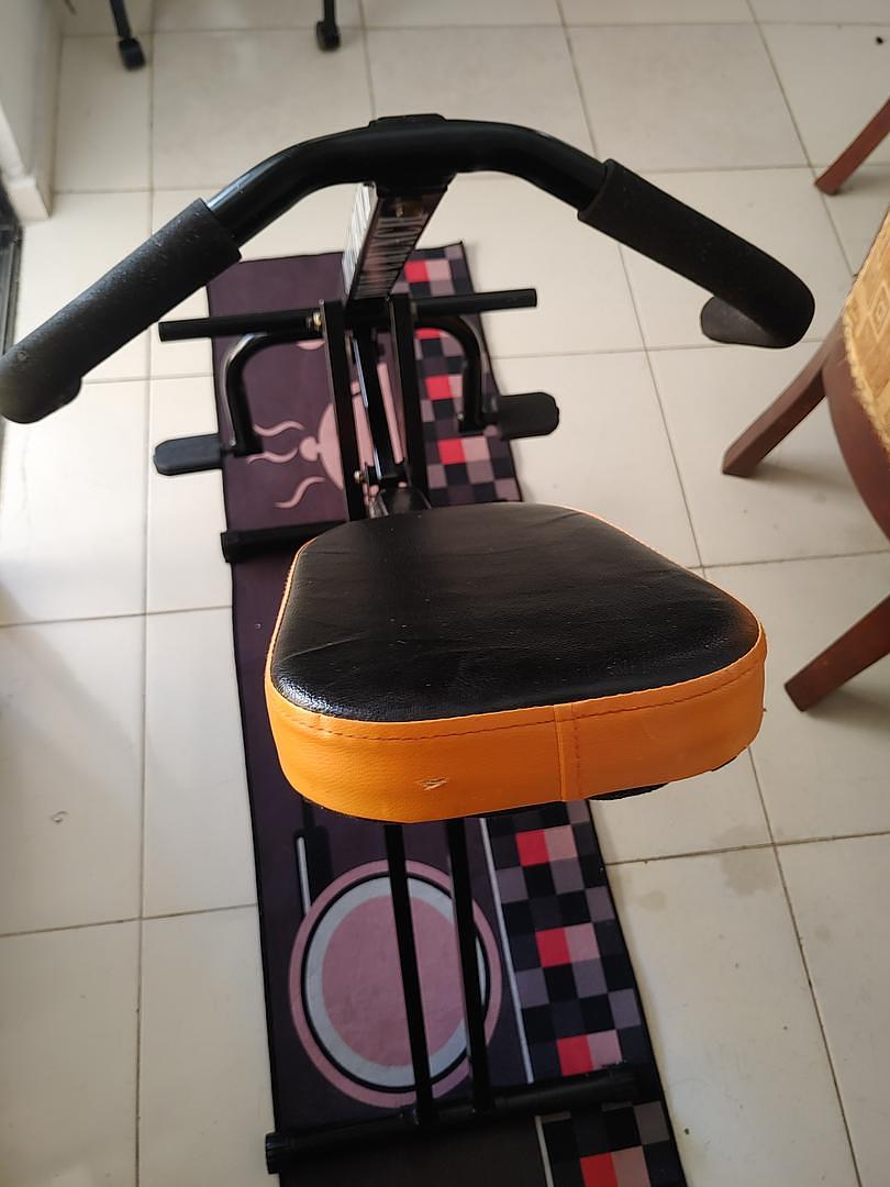 deportes - Maquina de ejercicios Total Chrounch,en excelentes condiciones. Todo como nueva 0