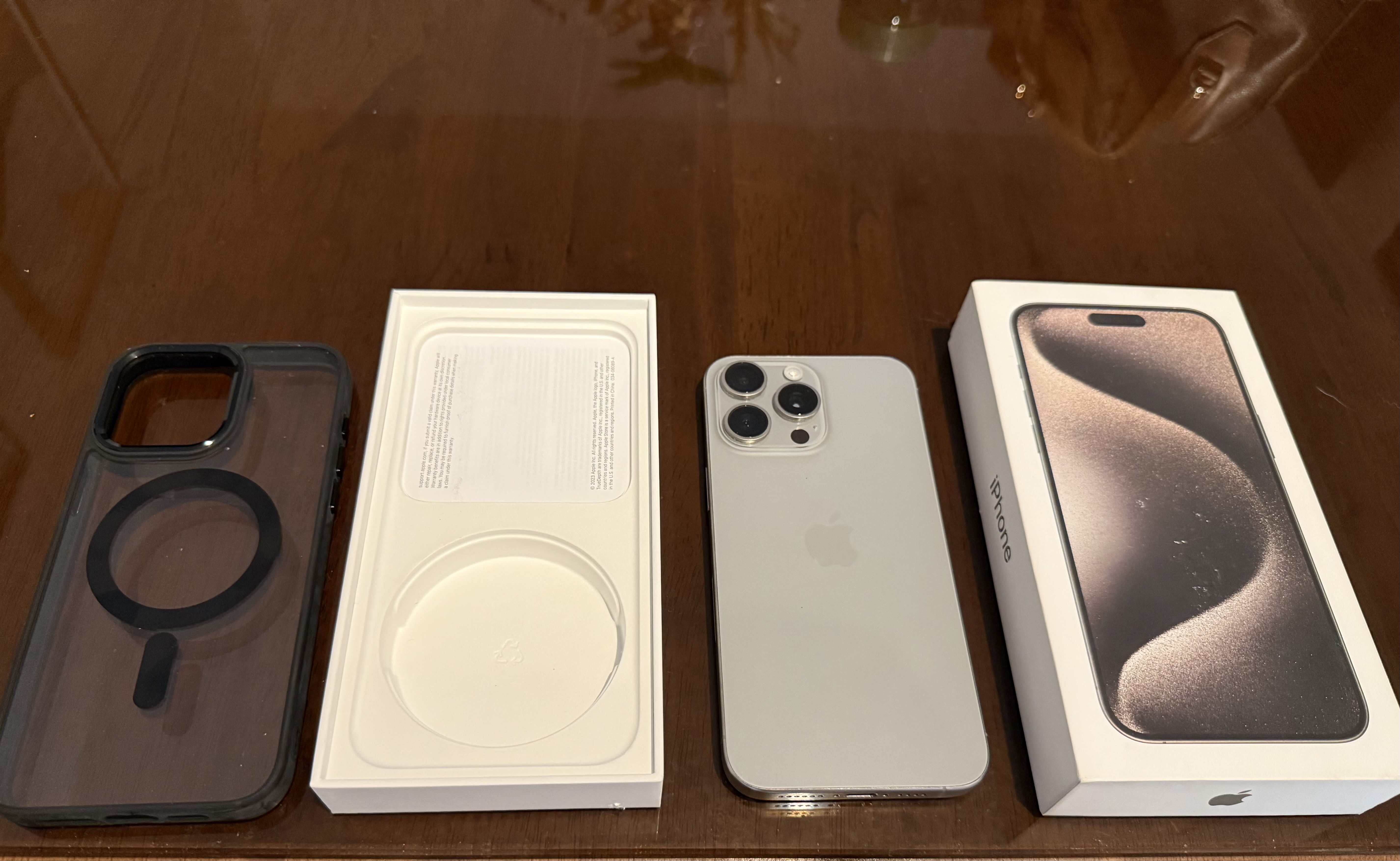 celulares y tabletas - iPhone 15 Pro Max, 256 GB,Unlock,10/10 único dueño 1