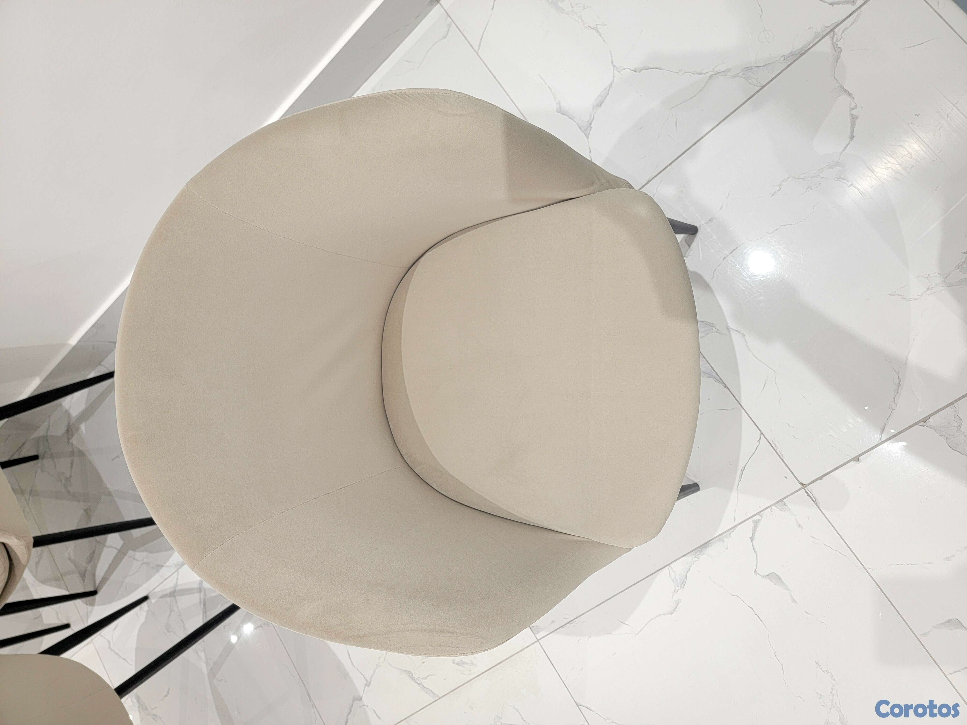 muebles y colchones - 4 sillas de comedor en tela beige y patas negras 6