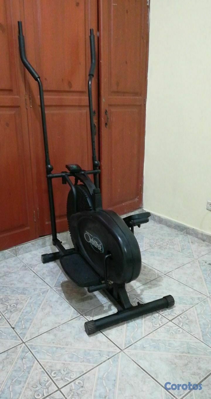 Artículos Deportivos - bicicleta de ejercicios elíptica con ajuste de velocidades  2