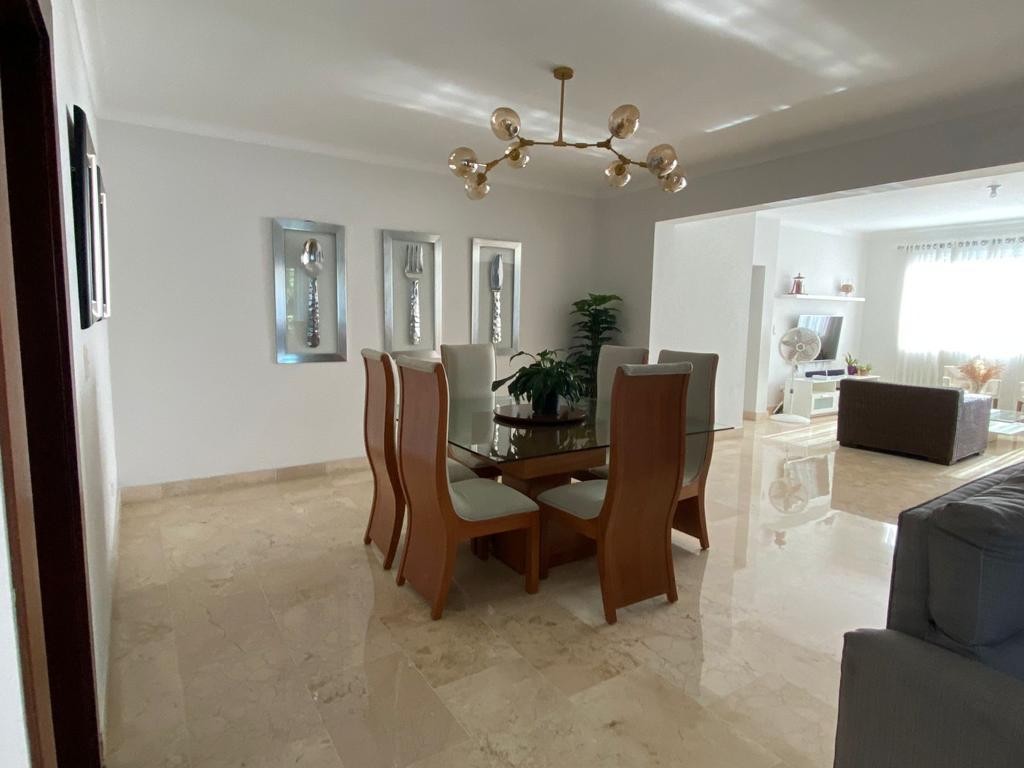 apartamentos - Apartamento 6to Nivel en Torre Céntrica con Ascensor
