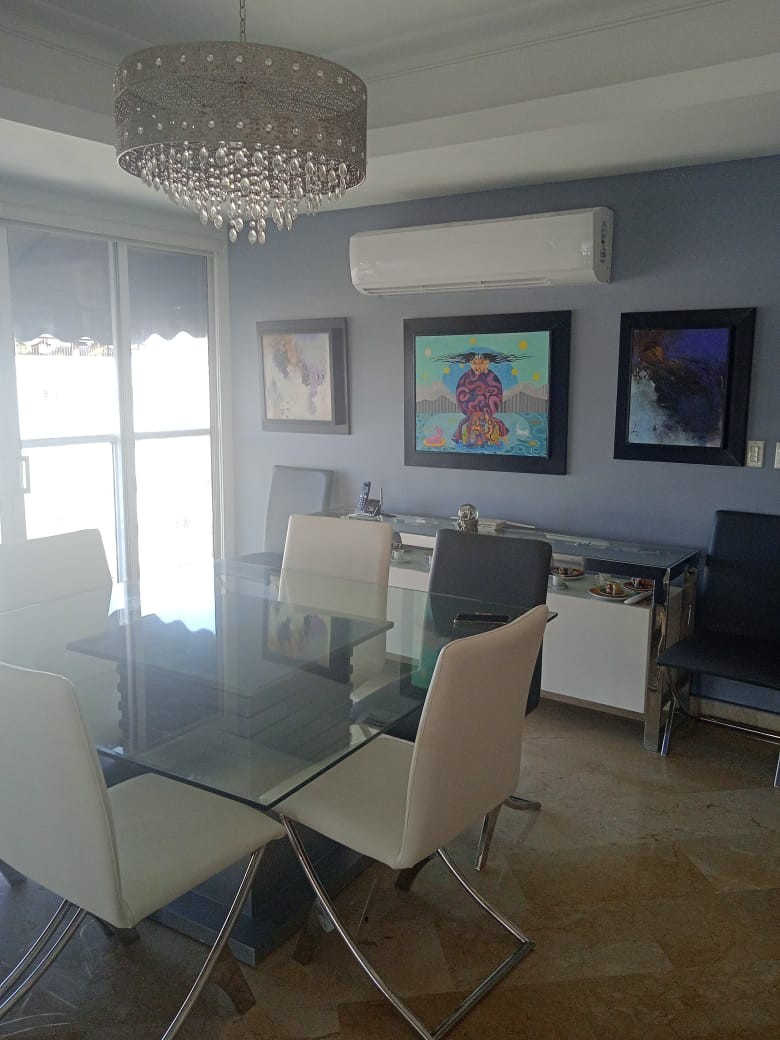 apartamentos - Alquilo apartamento 3 Hab, último piso torre clásica Naco 
precio 3,800 usd 7