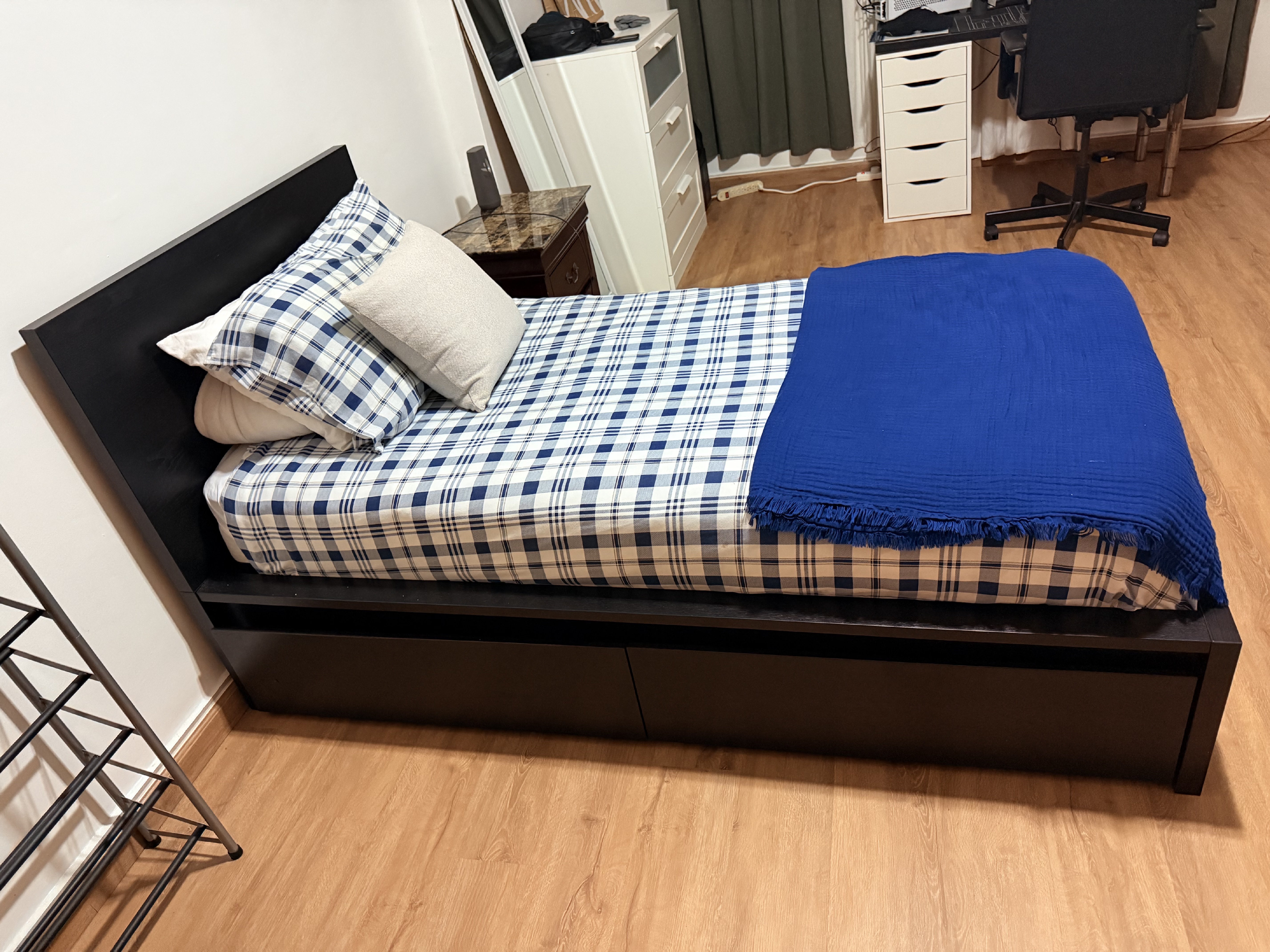 muebles y colchones - Juego de habitación completo (cama twin, mesa de noche, guardarropa) 3