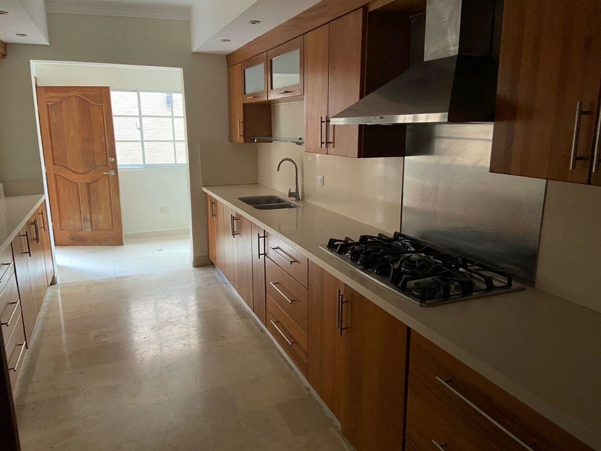casas - Casa en venta en Colinas del Seminario 

U$S 325,000

4 Dormitorios 
 2