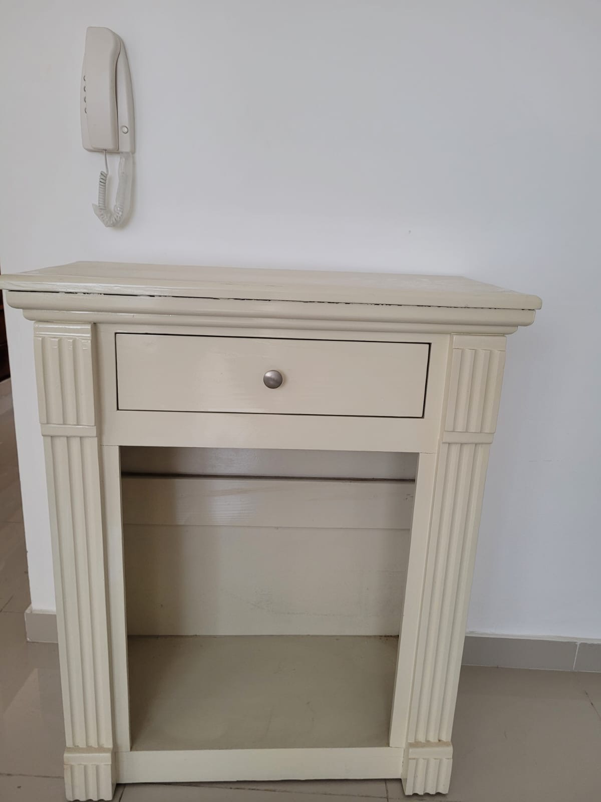 muebles y colchones - Mesa auxiliar  1