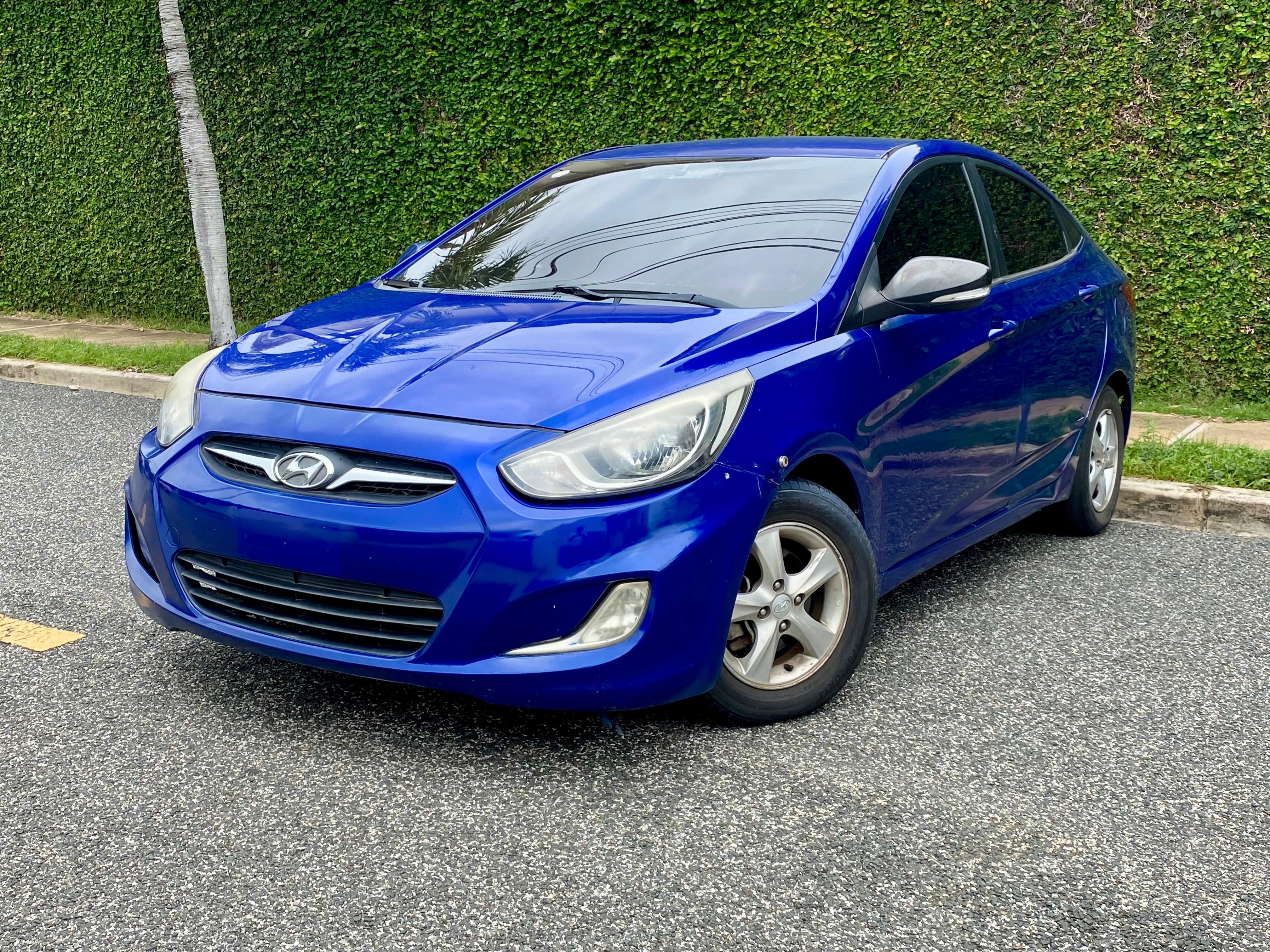jeepetas y camionetas - HYUNDAI ACCENT 2011