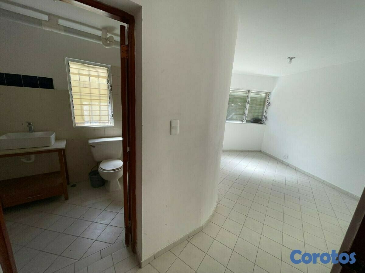 casas - ALQUILO Hermosa Mansión De 3 Niveles En Zona Exclusiva De Los Ríos PD06 8