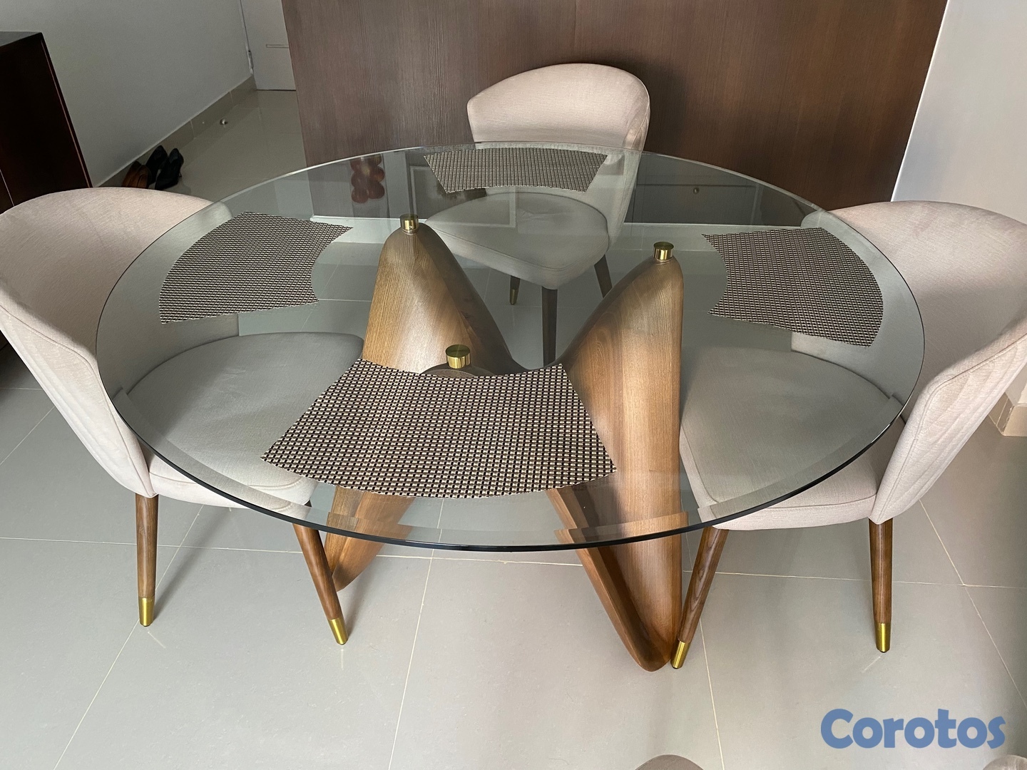 muebles y colchones - Vendo Mesa Comedor  1