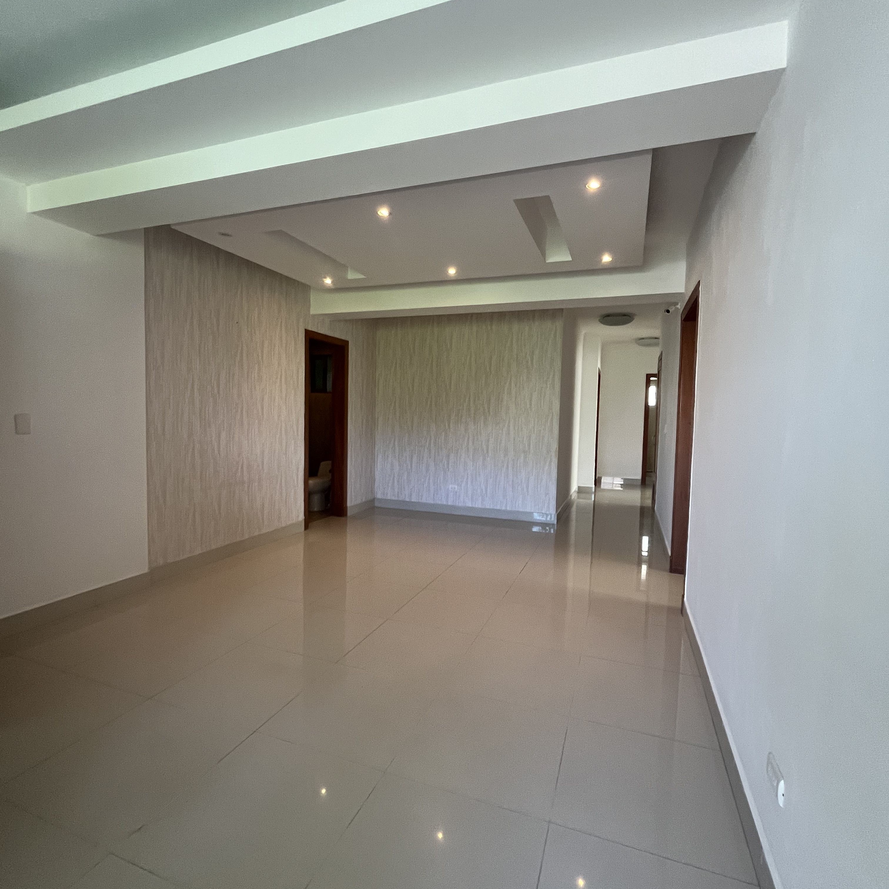 apartamentos - Apartamento en alquiler a pasos del Parque Mirador Sur en 3 er piso