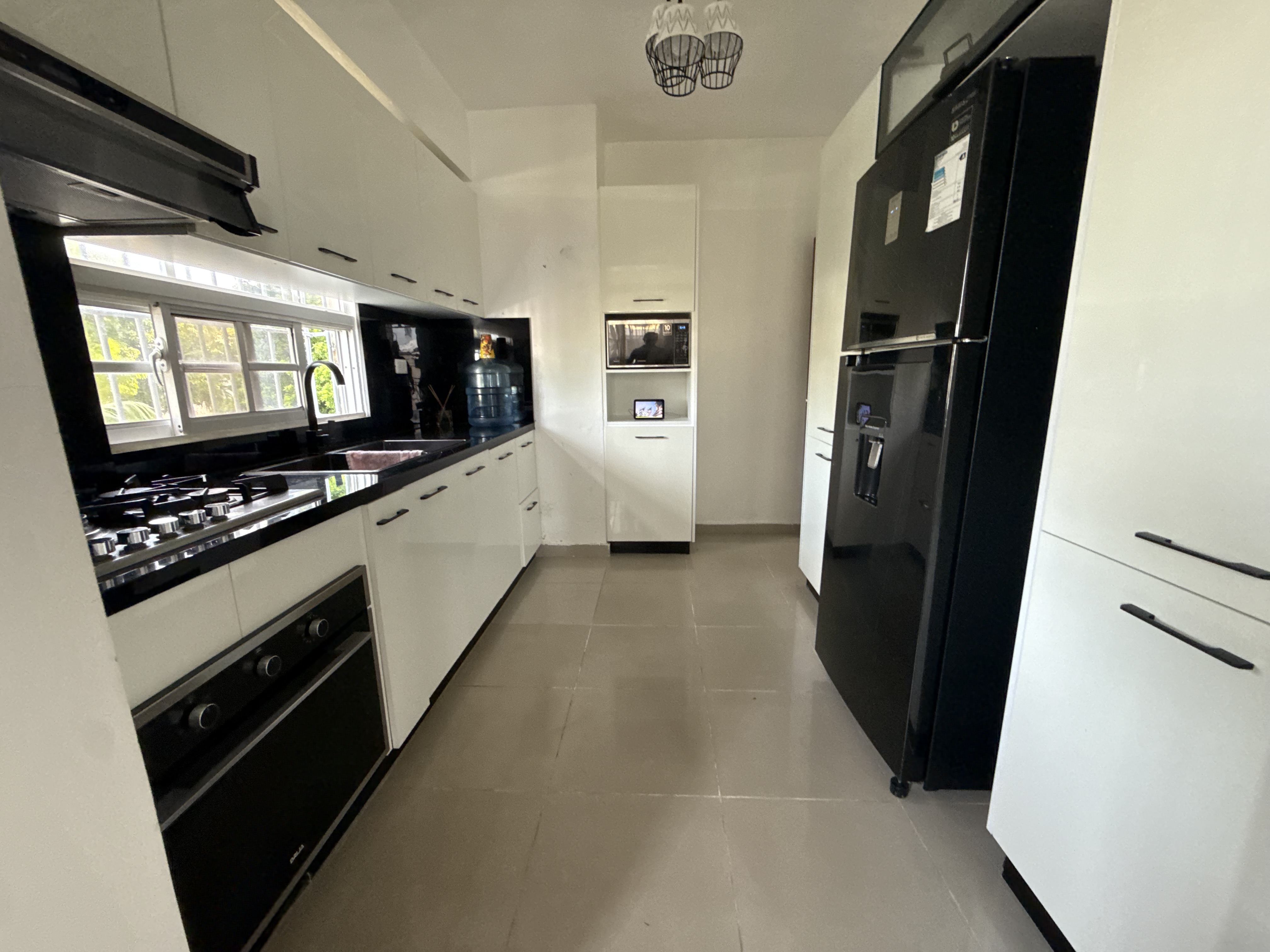 apartamentos - Se vende amplio y acogedor apartamento en Urbaniza 1