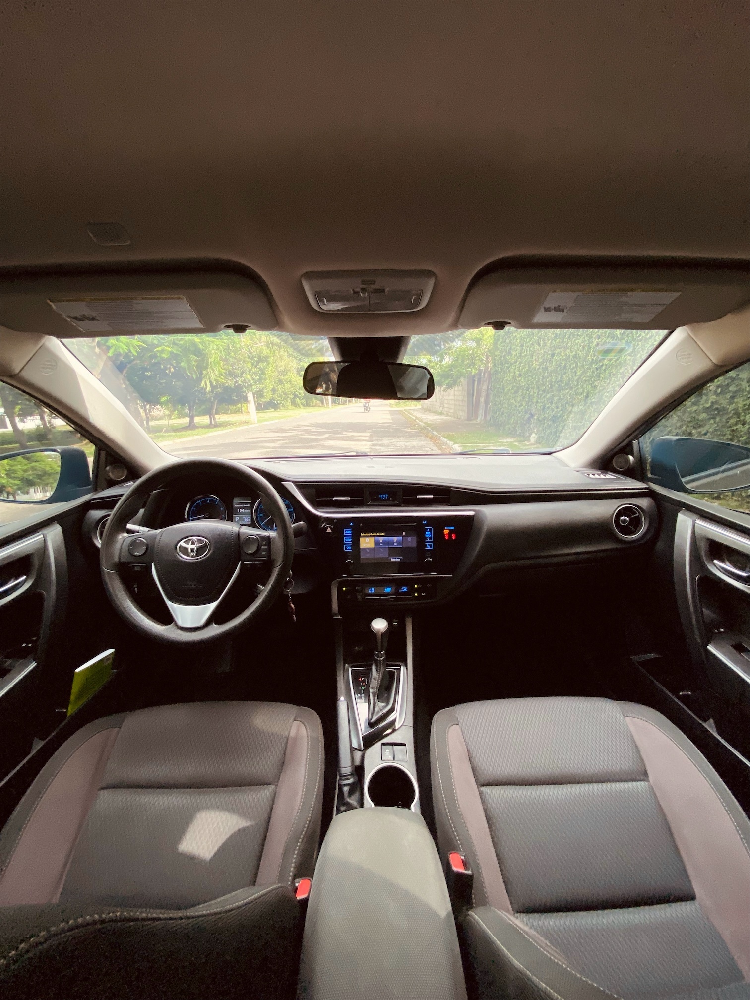 carros - Carro Toyota Corolla LE 2019 como nuevo  8