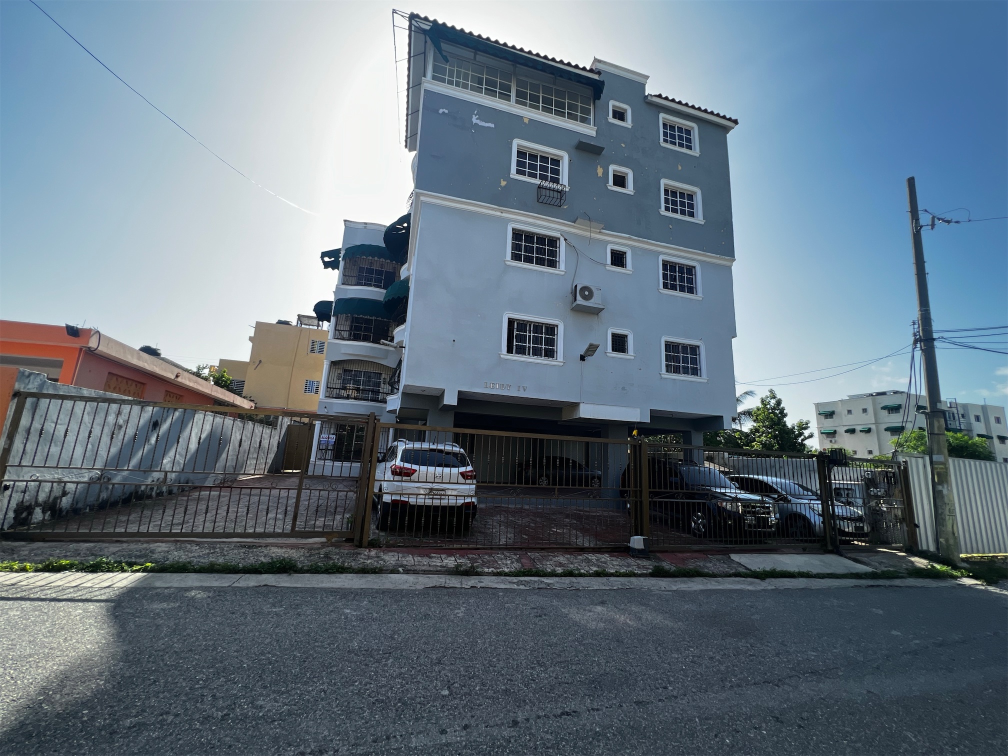 apartamentos - Venta de penthouse en las Americas Santo Domingo este de 240mts cerca del ole 