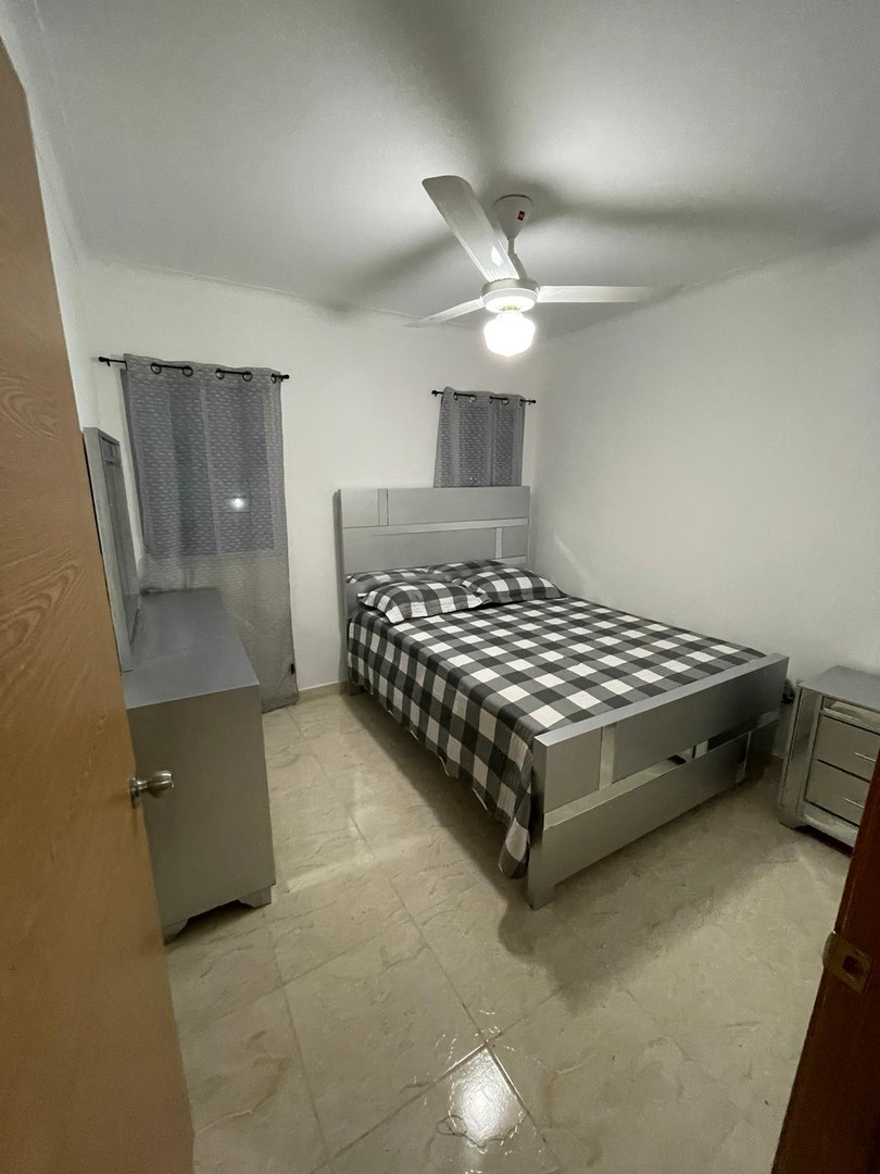 apartamentos - Se Vende 2do Nivel en Residencial Vista del Norte, Santiago 4