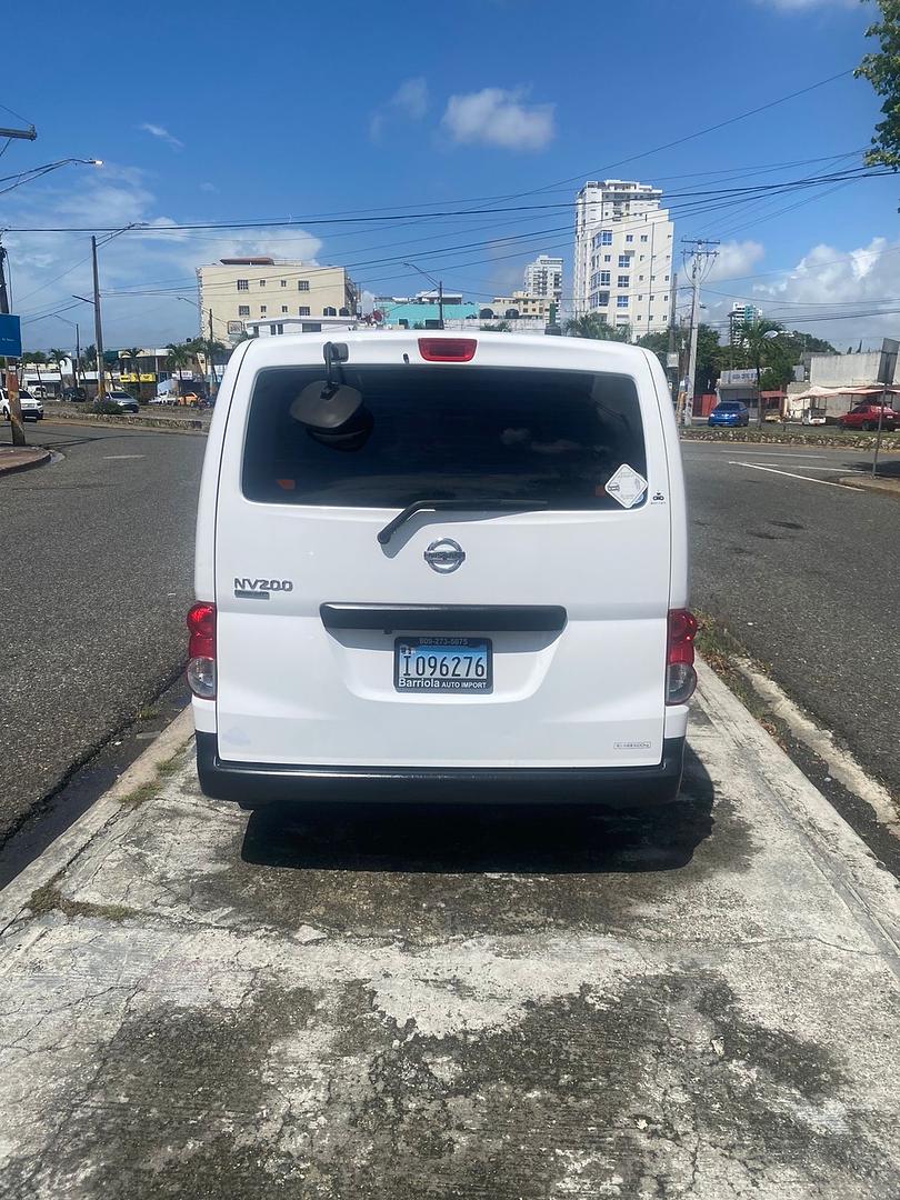 jeepetas y camionetas - Nissan NV200 2016 2