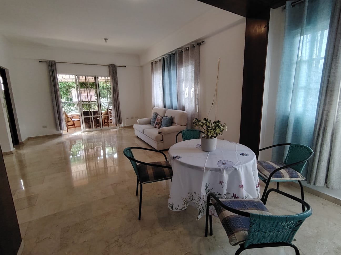 apartamentos - Apartamento en Alquiler en Gazcue