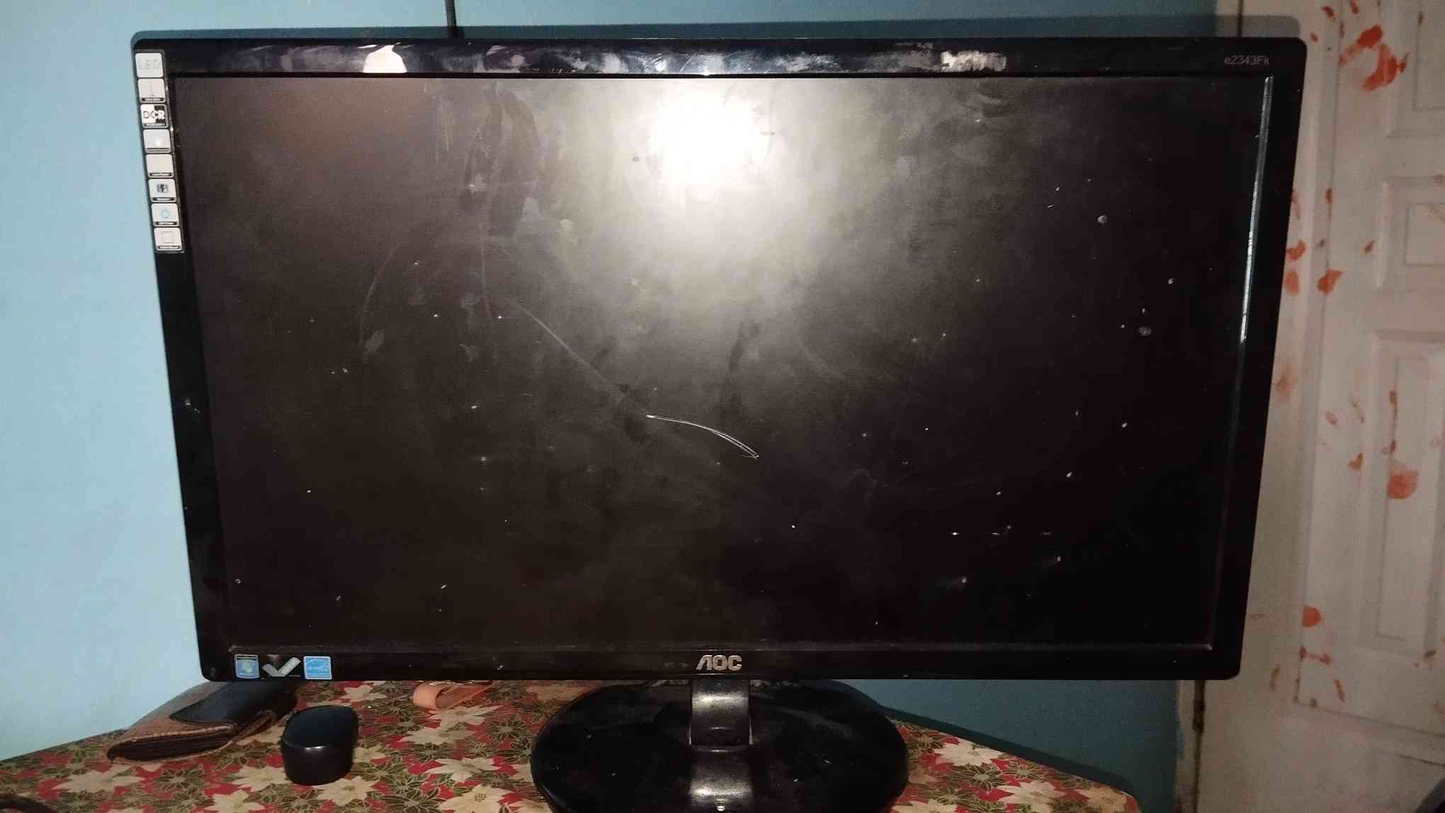 tv - Se vende monitor Aoc algo defectuoso. 1