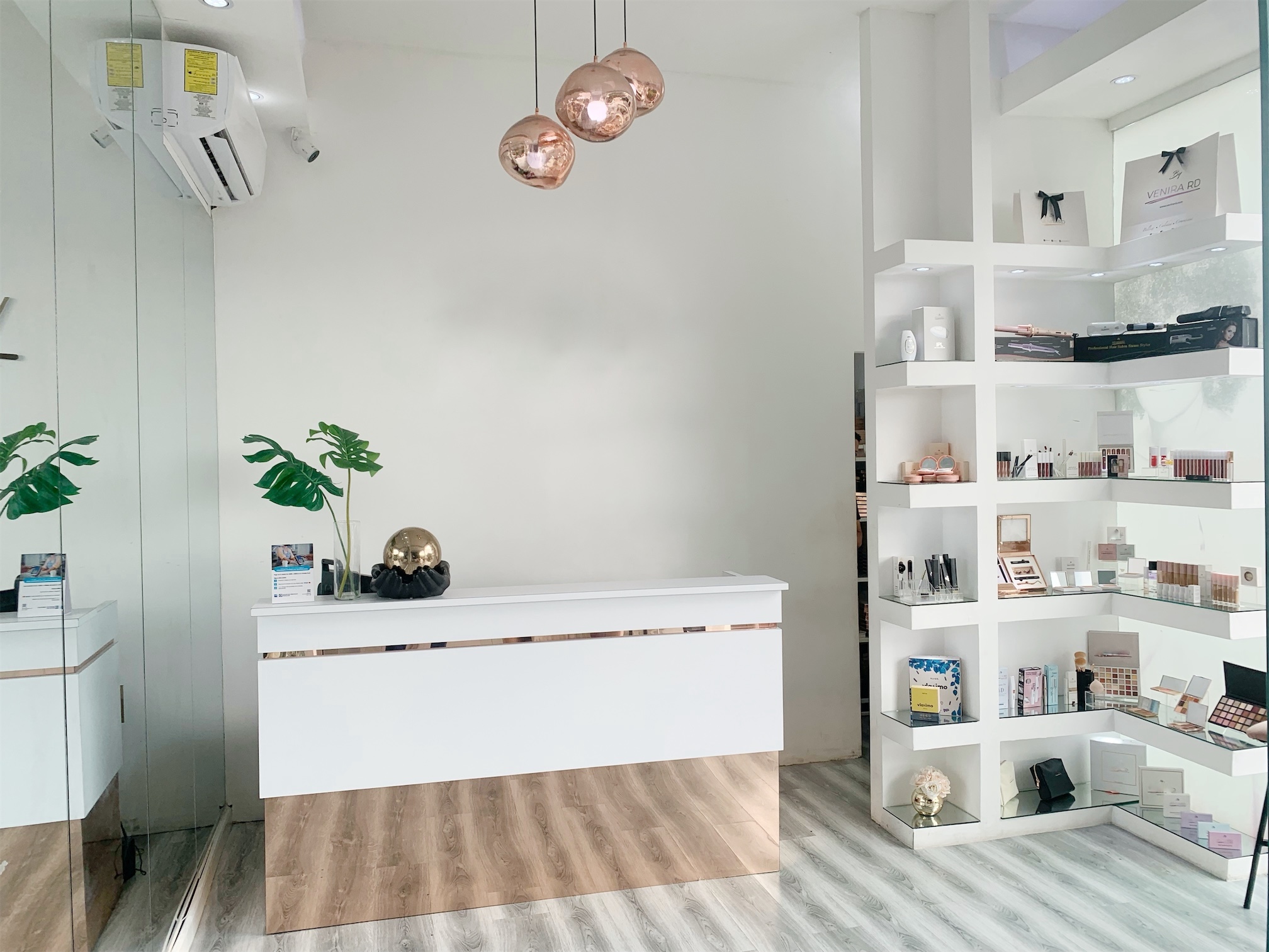 oficinas y locales comerciales - Local céntrico en el millon 4