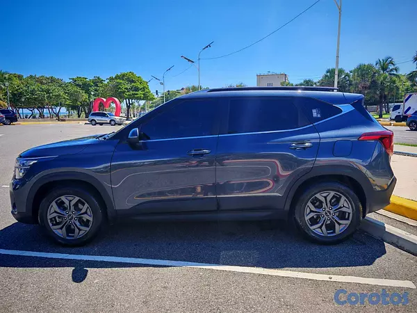 jeepetas y camionetas - Kia Seltos 2024 12
