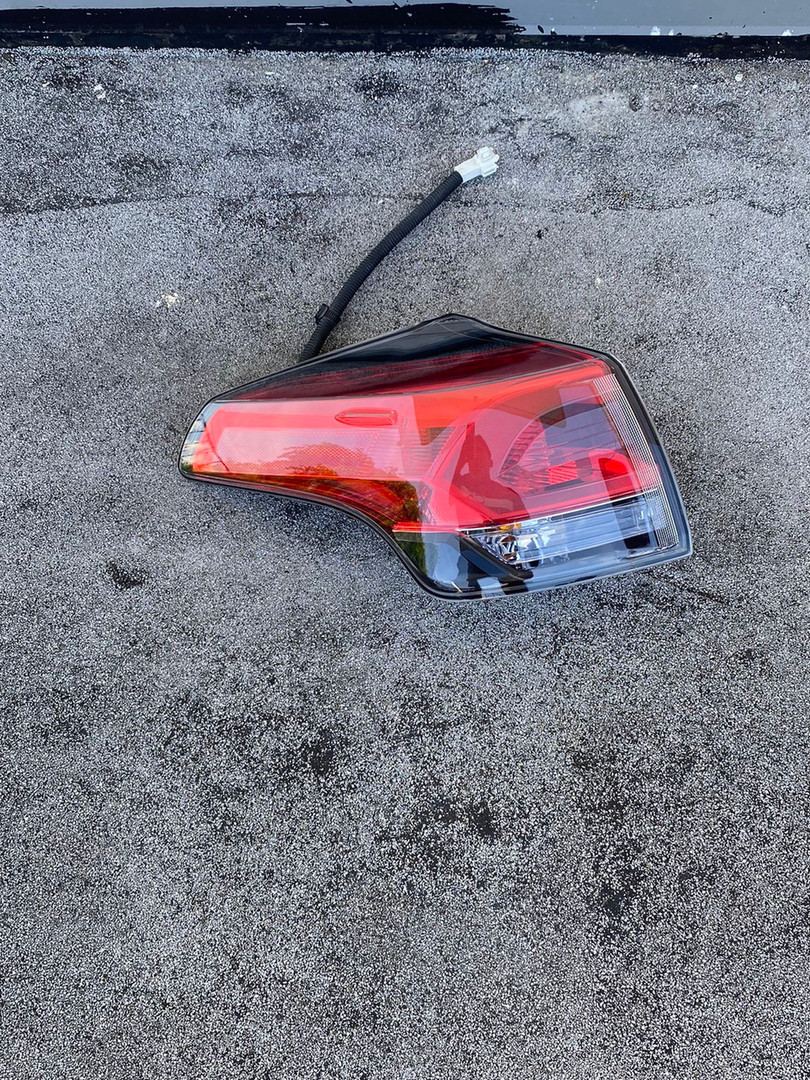 repuestos - Farol Trasero Para 2016 2018 Toyota Rav4 all 