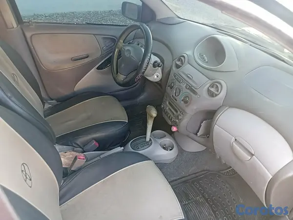 carros - Toyota Platz 9