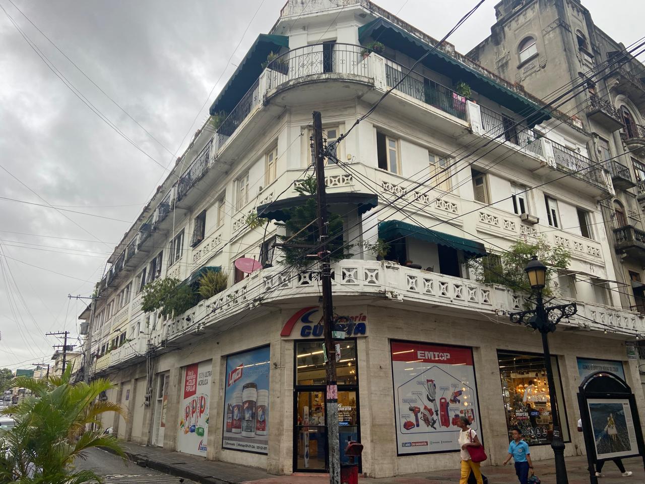 otros inmuebles - Edificio Duarte Esquina Conde Zona Colonial  5