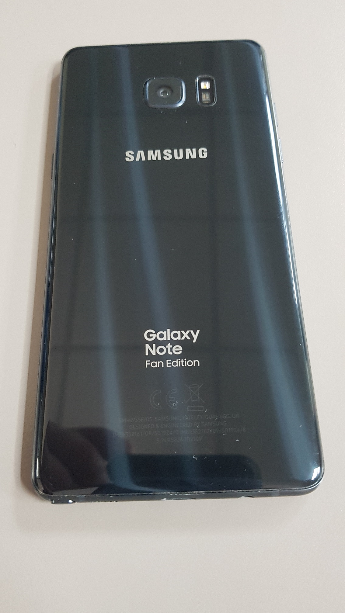 Galaxy Note FE (Dual Sim) 1