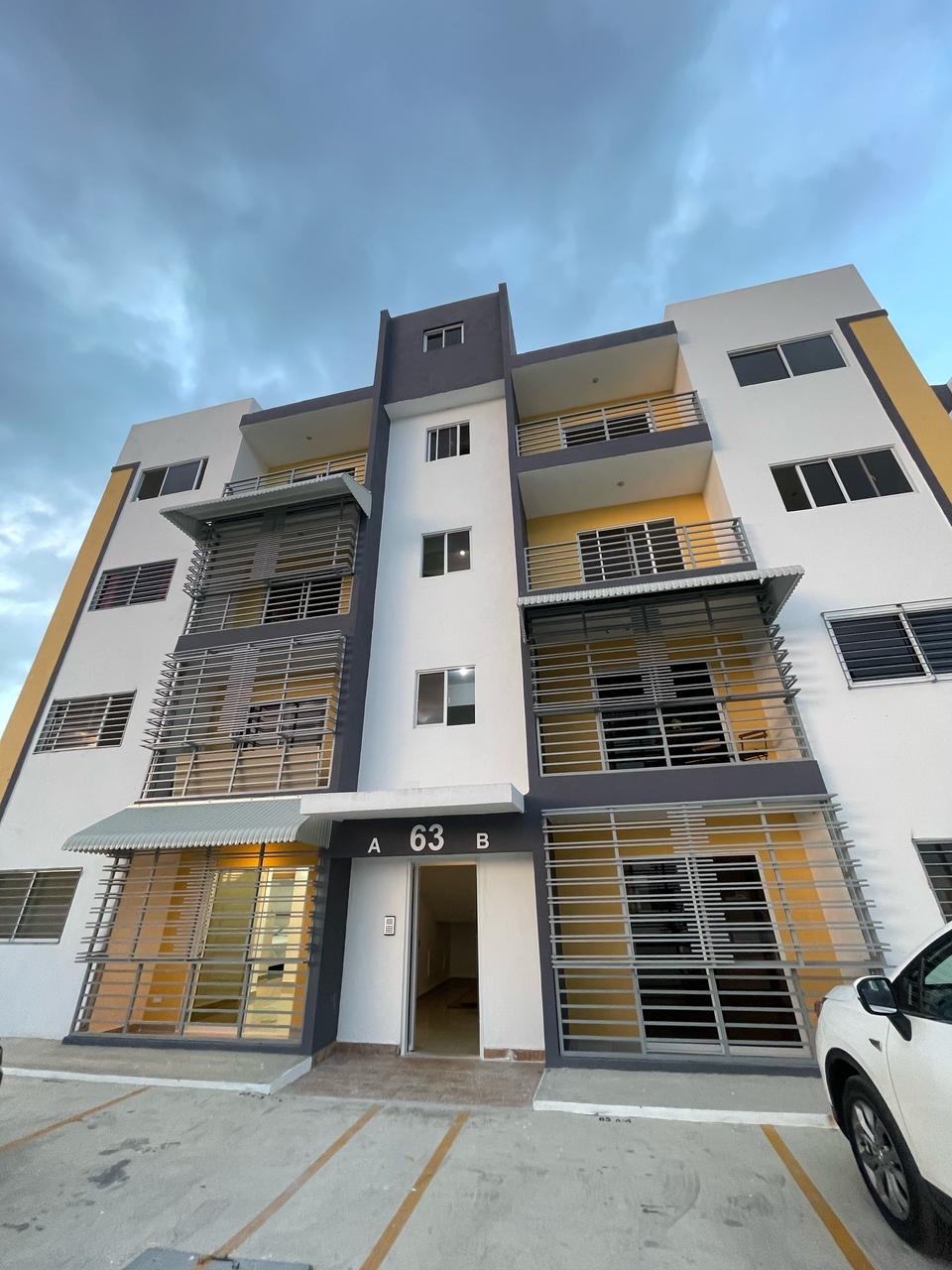 apartamentos - alquilo apartamento en la Banrraquita, próximo a la fuente 