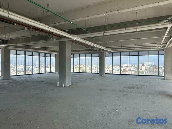 oficinas y locales comerciales - ¡En Bella Vista Alquilo Amplio Salón para Oficinas. 1