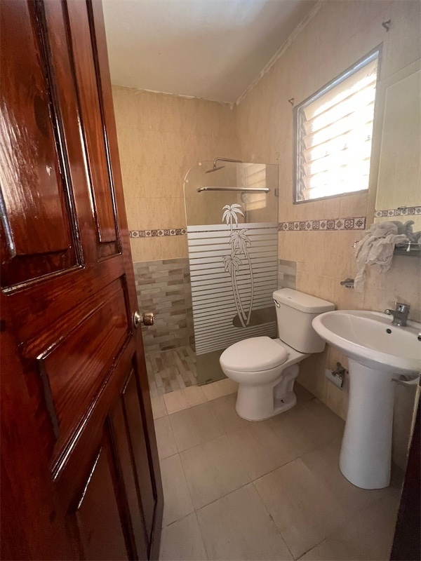 casas - Venta de casa en la autopista de san Isidro prado oriental Santo Domingo este  7