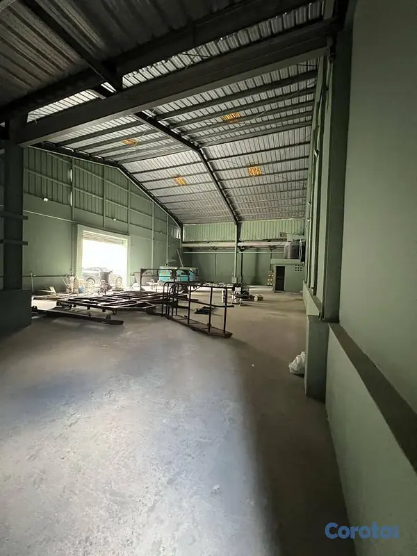 oficinas y locales comerciales - Nave Industrial en la Autpista Duarte km 14 Proxim 3