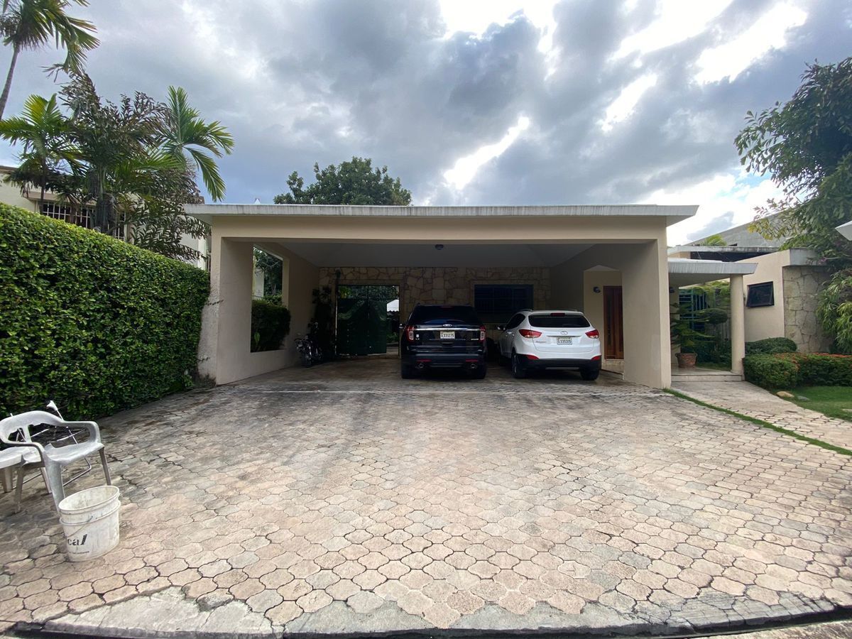 casas - Casa en venta en los Cacicazgos 8