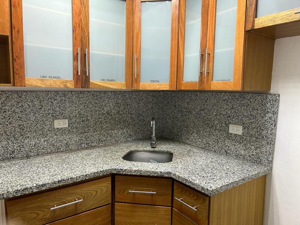 oficinas y locales comerciales - Local de Oficina en LA JULIA 10