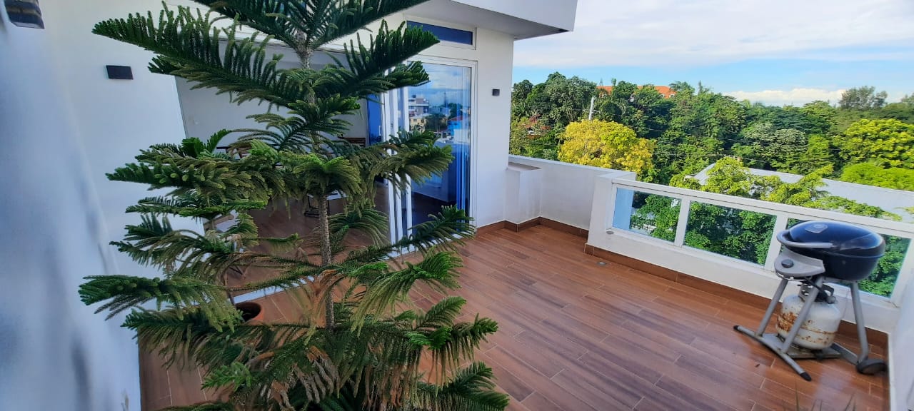 casas - Vendo en Colinas de los Rios 4to Nivel con Terraza