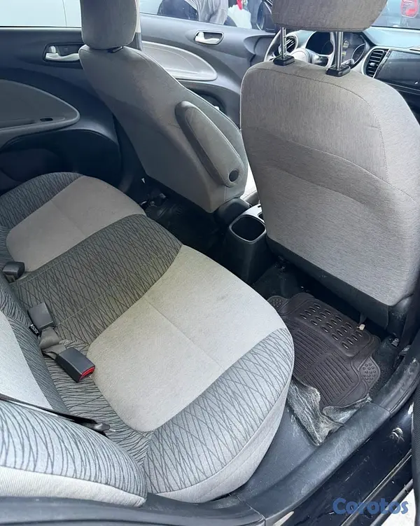 carros - KIA SOLUTO 2021 9