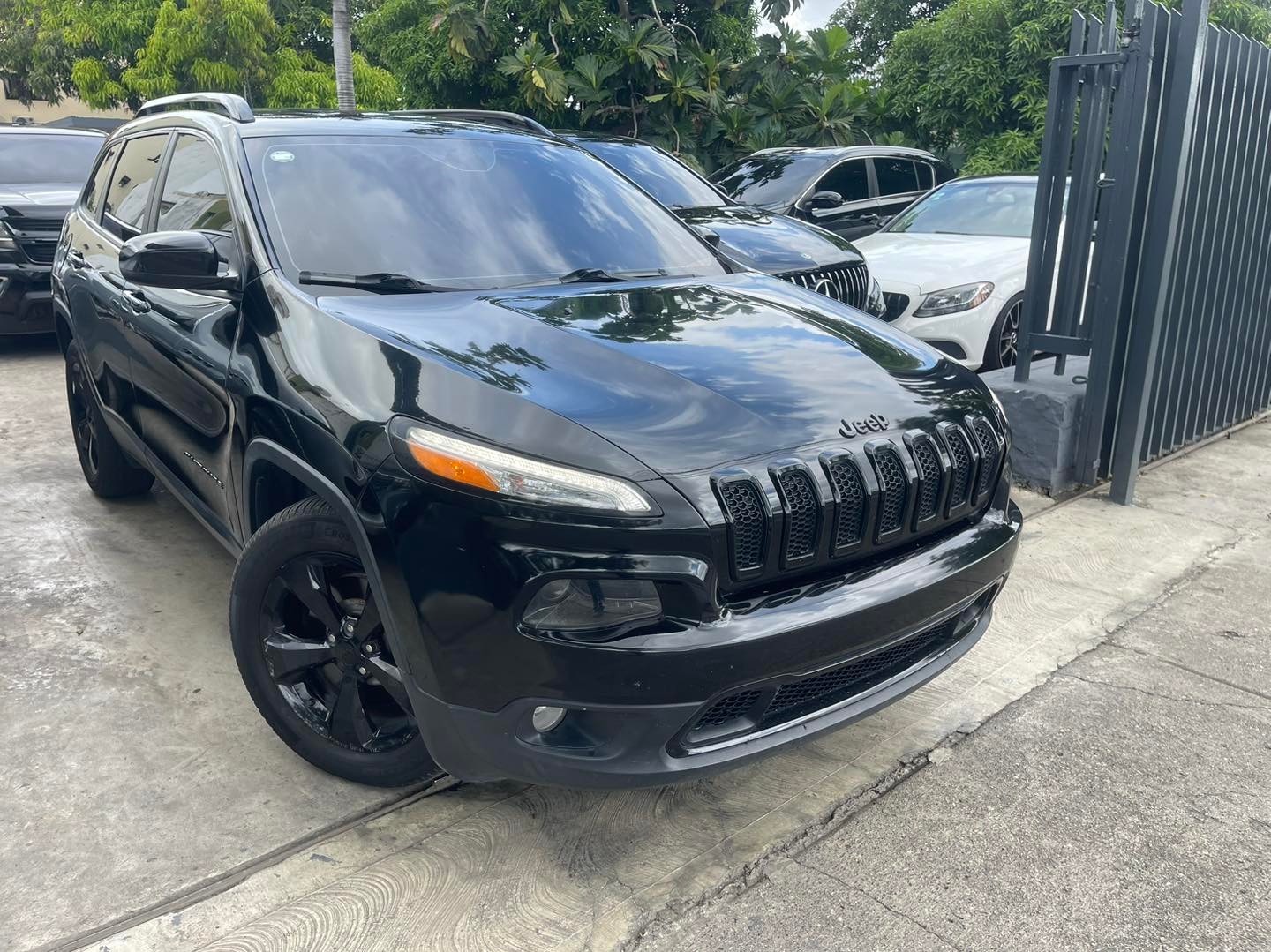 jeepetas y camionetas - JEEP  CHEROKEE SPORT  2018 1