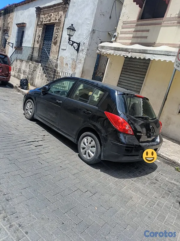 carros - Vendo carro Nissan Versa 2012 3