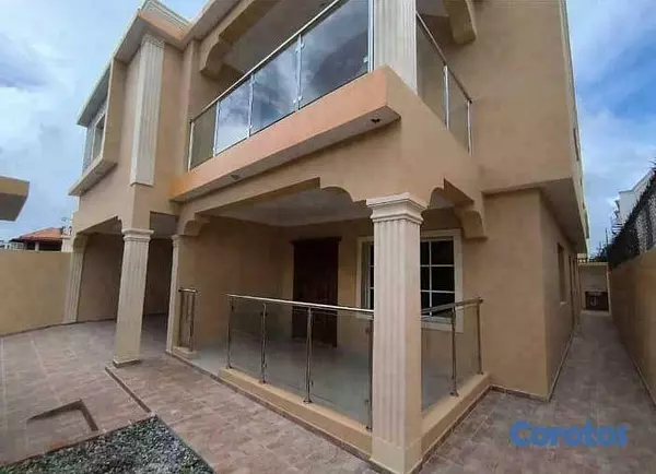 casas - Casa en venta ubicado en Mirador del este Santo Domingo Este. 1