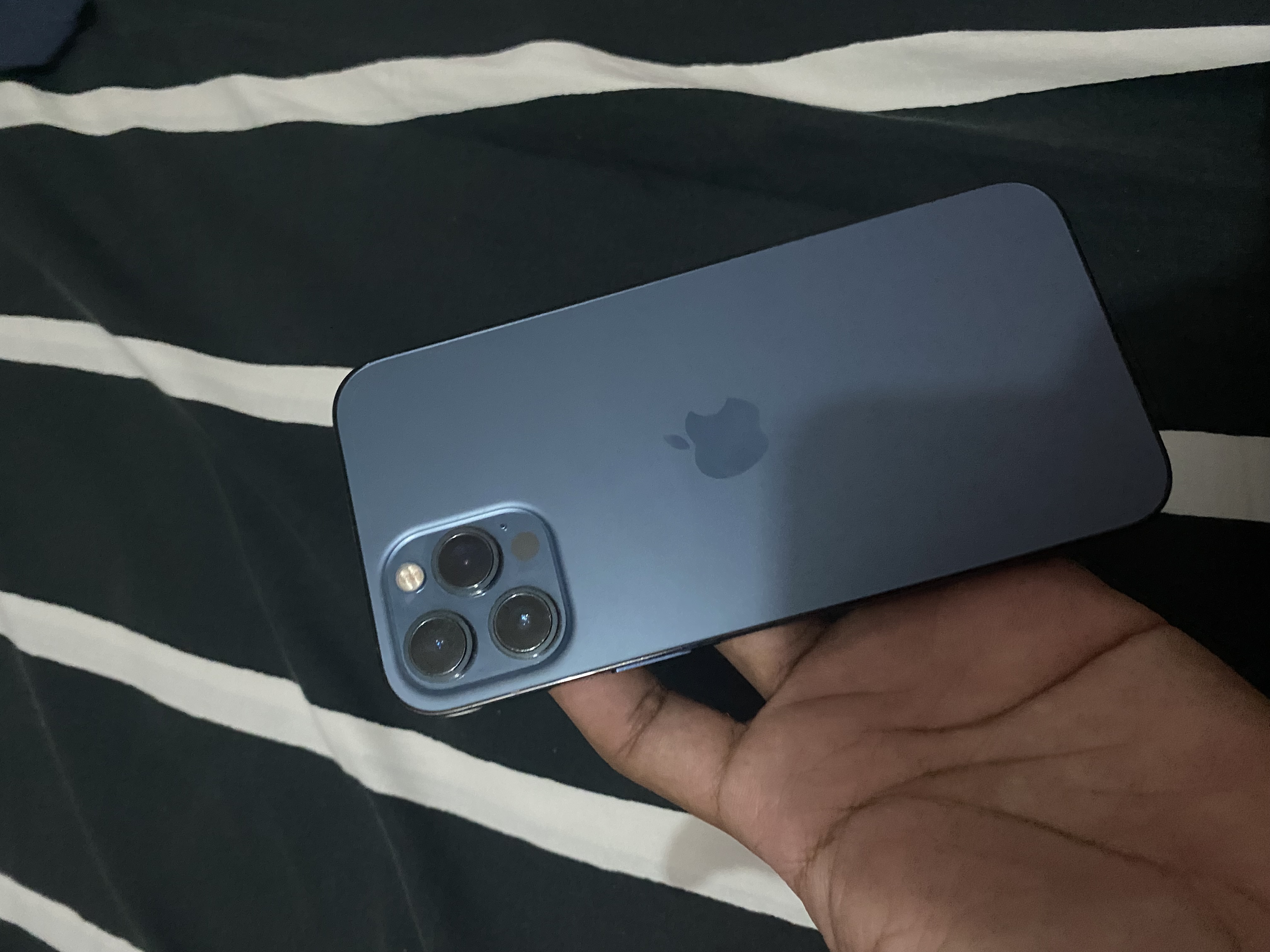 celulares y tabletas - iPhone 12 Pro mac 256Gb 0
