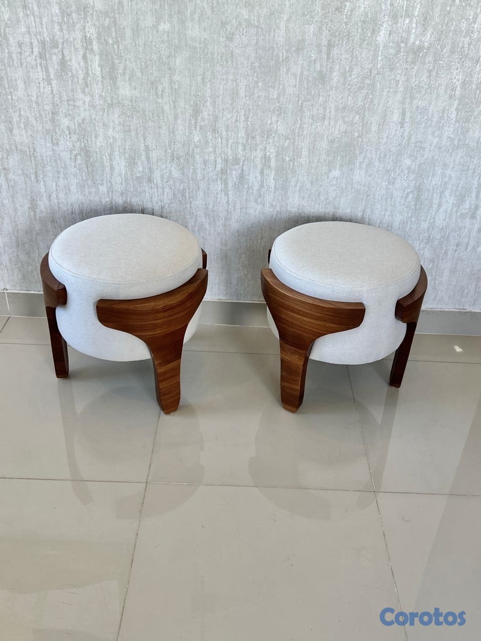 muebles y colchones - Ottomanes Nuevos en madera Jaquitibia Negociable 2 x  3