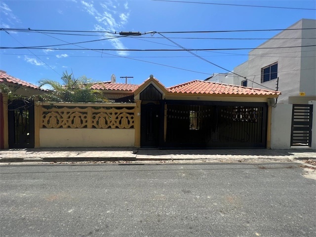 casas - Venta de casa de un nivel en la autopista de san Isidro prado oriental 2