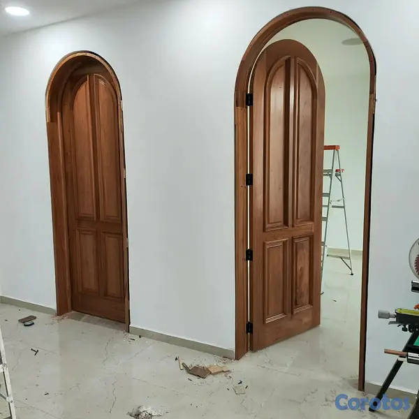 muebles y colchones - Puertas 🚪 caoba  5
