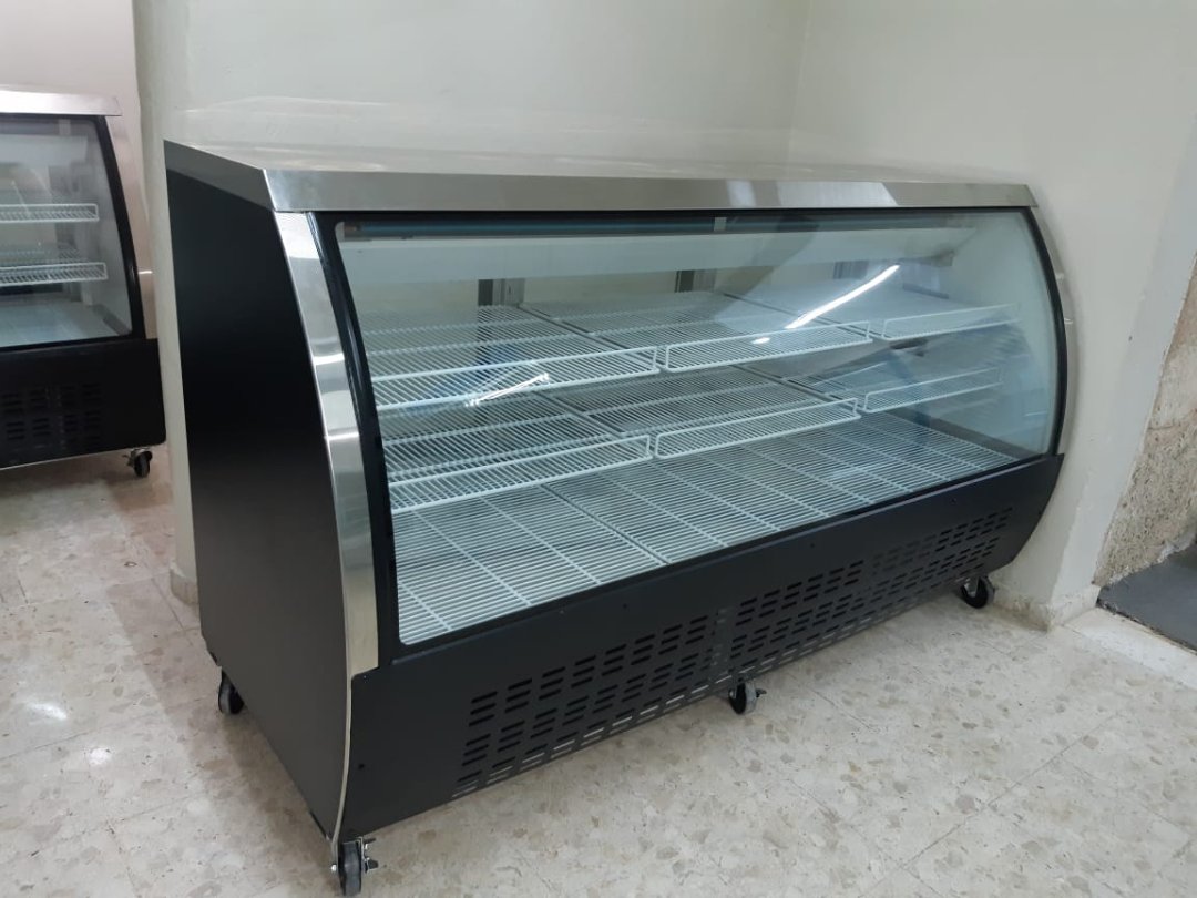 Freezer exhibidor de embutidos Deli-Case NUEVO cristal curvado  5